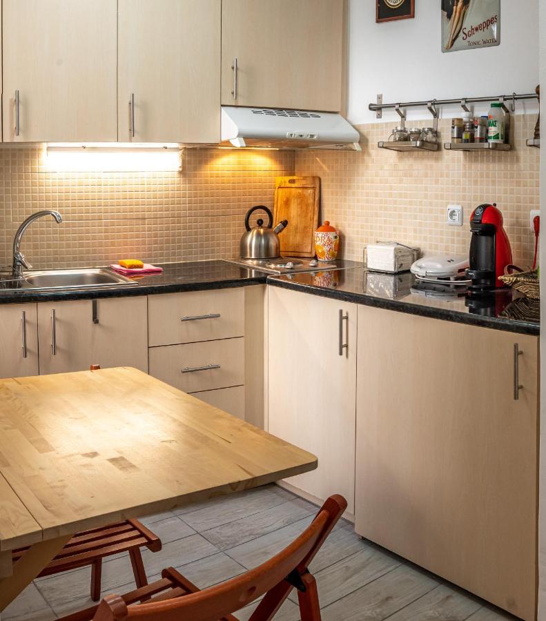 Great 35 Sq M Studio On 1St Floor In Bohemian Psyri In Athens' Historic Center-In Vivo Apartments Luaran gambar
