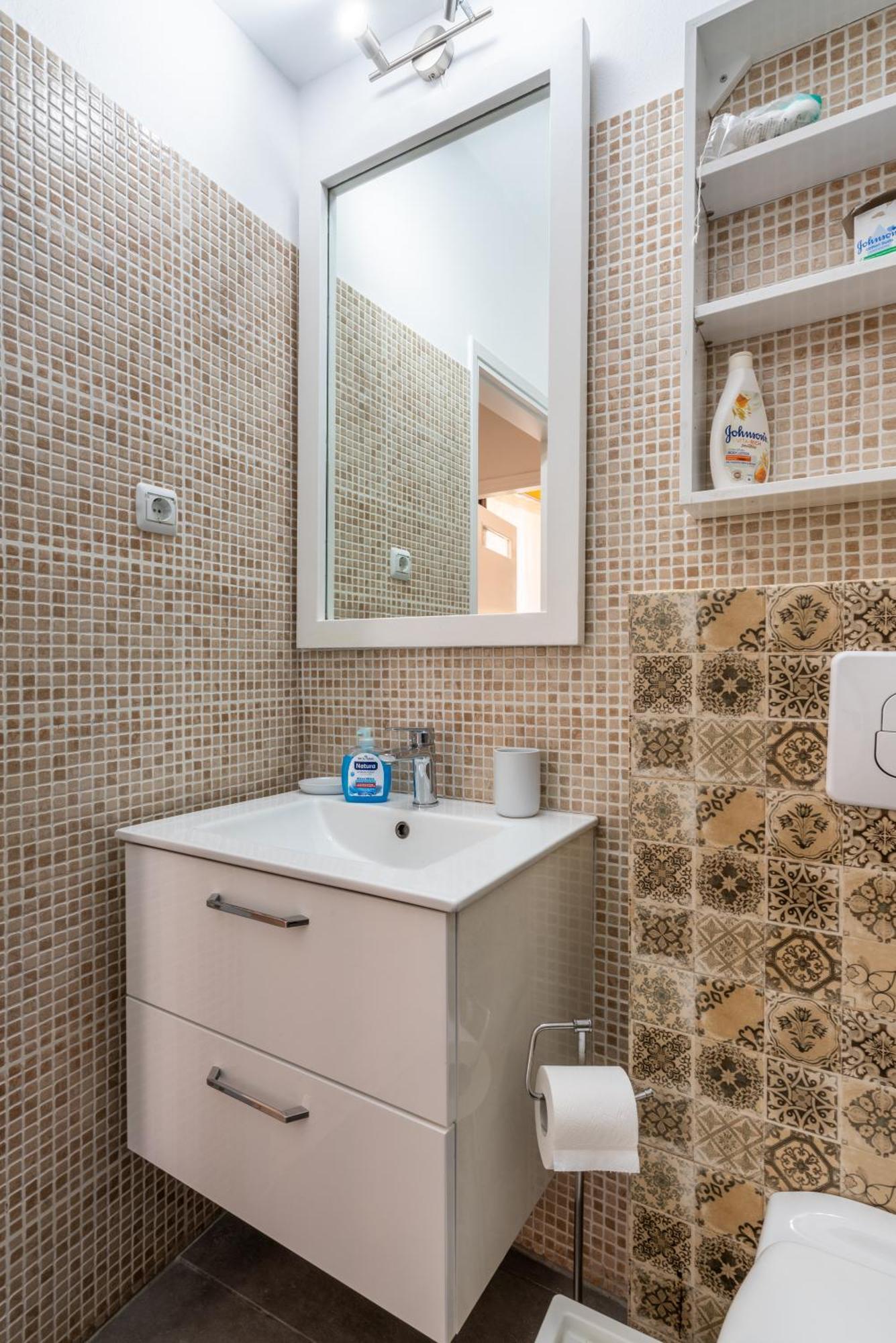Great 35 Sq M Studio On 1St Floor In Bohemian Psyri In Athens' Historic Center-In Vivo Apartments Luaran gambar