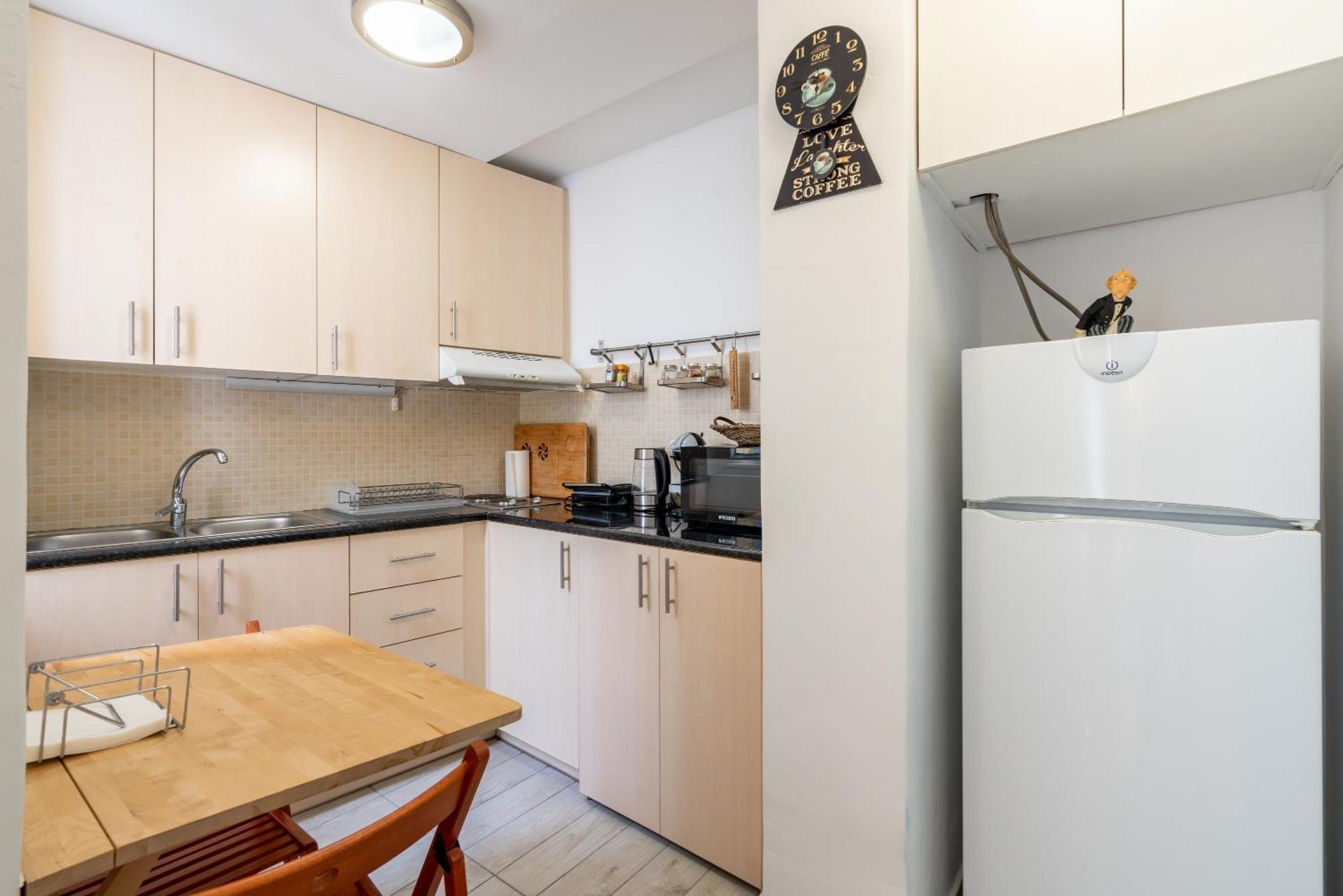 Great 35 Sq M Studio On 1St Floor In Bohemian Psyri In Athens' Historic Center-In Vivo Apartments Luaran gambar