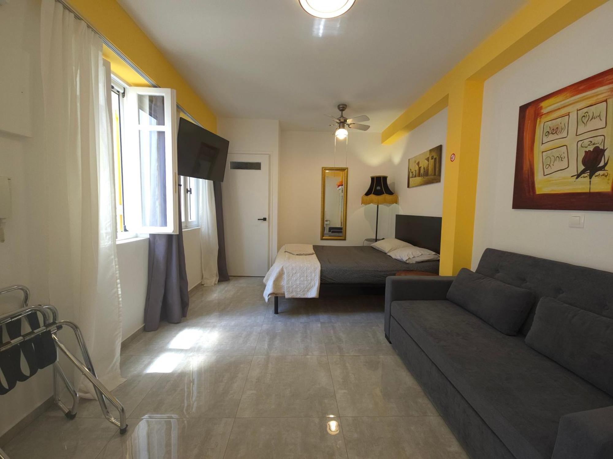 Great 35 Sq M Studio On 1St Floor In Bohemian Psyri In Athens' Historic Center-In Vivo Apartments Luaran gambar